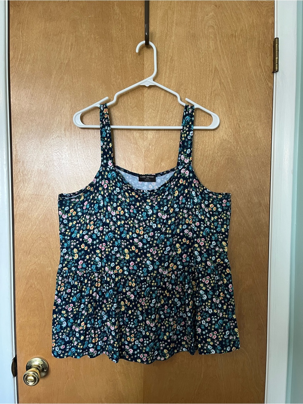 Super Cute Lane Bryant Women’s Plus-Size Navy Floral Tank Top | Size 18/20